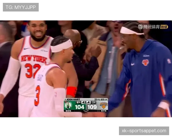 怀特无球跑动为塔图姆拉开空间 提升关键三分效率